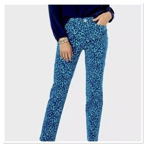 Lilly Pulitzer Kelly Stretch Pants
Oyster Bay -Blue Leopard Print Pants